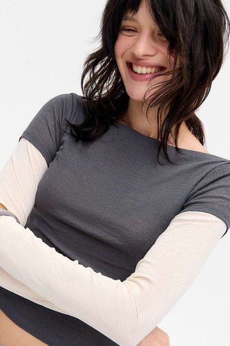 UO Frankie Double Layer T-Shirt - XS at - Urban Outfitters - Modalova