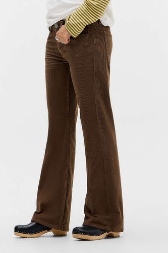 Teo Corduroy Flared Pants - 26W 32L at Urban Outfitters - BDG - Modalova