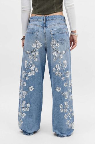 Jaya Cherry Blossom Jeans - 27W 32L at Urban Outfitters - BDG - Modalova