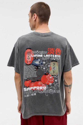 UO Lunar Lanterns T-Shirt - 2XS at - Urban Outfitters - Modalova