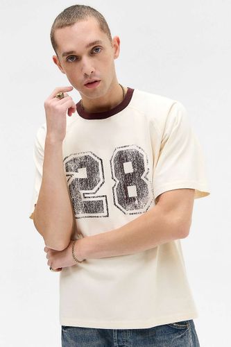 UO Ecru Raglan 28 T-Shirt - S at - Urban Outfitters - Modalova