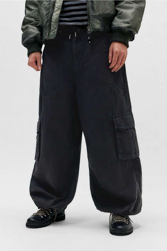 Washed Denzel Cargo Trousers - 28W 30L at Urban Outfitters - BDG - Modalova