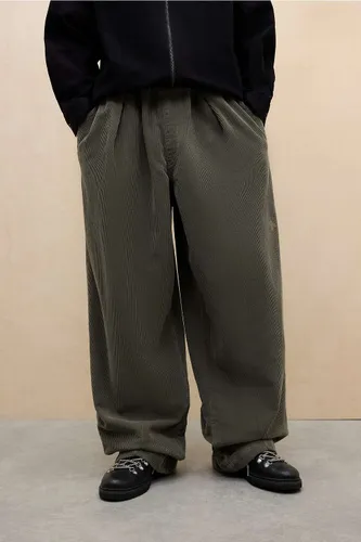 Sage Bobbi Corduroy Cocoon Trousers - M at Urban Outfitters - BDG - Modalova