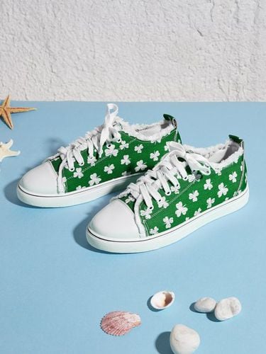 St. Patrick's Day Shamrock Print Green Canvas Shoes - Just Fashion Now - Modalova