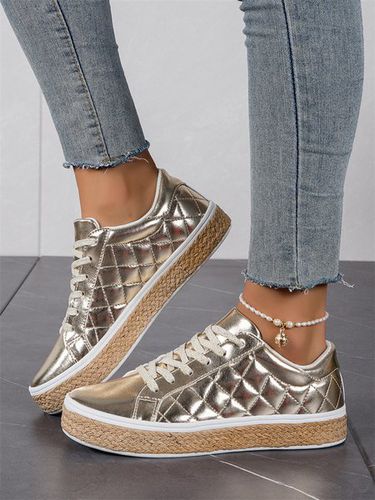 Casual Plaid Quilted Lace-Up Skate Shoes - Modetalente - Modalova