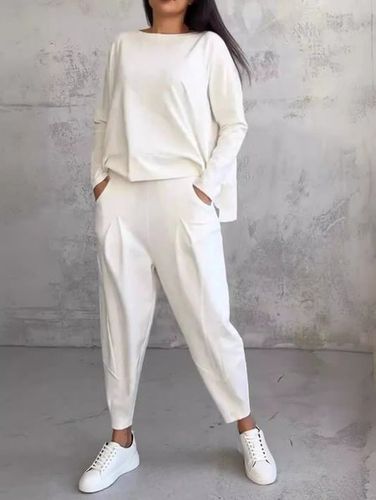 Casual Crew Neck Two-Piece Set - Just Fashion Now - Modalova