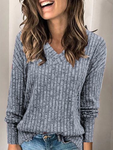 V Neck Casual Knitted Loose T-Shirt - Just Fashion Now - Modalova