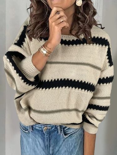 Striped V Neck Loose Casual Sweater - Just Fashion Now - Modalova