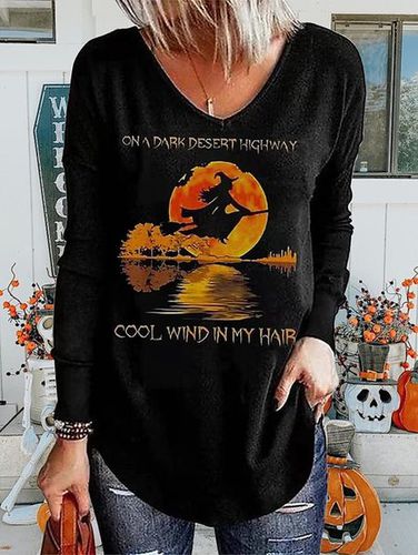 Halloween Witch Design Casual T-Shirt - Just Fashion Now - Modalova