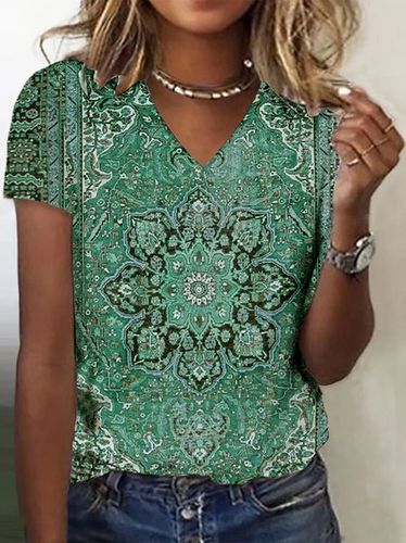 Ethnic Print Short-Sleeved V-Neck T-shirt - Just Fashion Now - Modalova