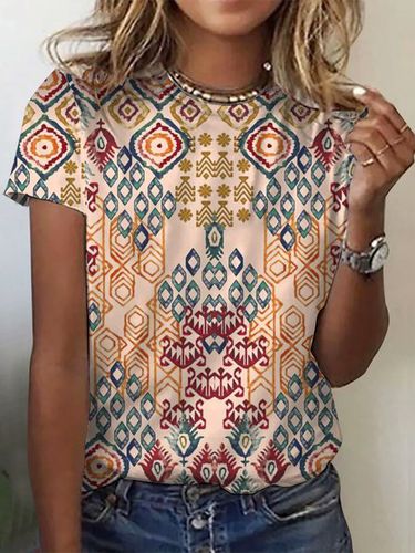 Ethnic Print Short Sleeve Crew Neck T-shirt - Just Fashion Now - Modalova