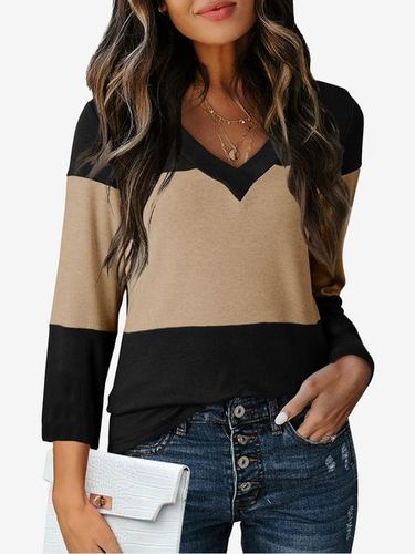 Color Block Long Sleeve V-Neck T-Shirt - Just Fashion Now - Modalova