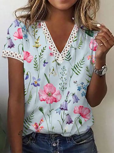 Floral V-Neck Lace Short Sleeve Top - Just Fashion Now UK - Modalova