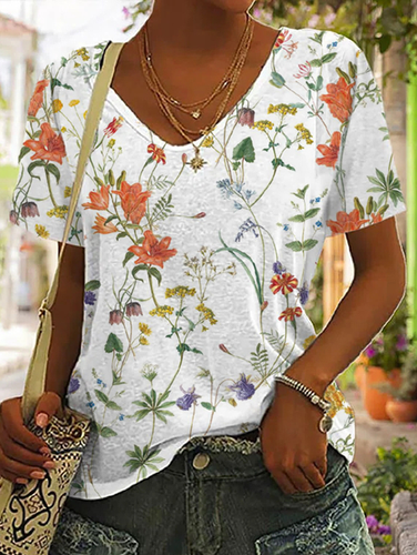 Casual V Neck Floral Loose T-Shirt - Just Fashion Now - Modalova