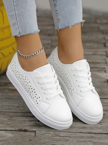 Casual Hollow out Lace-Up Skate Shoes - Just Fashion Now UK - Modalova