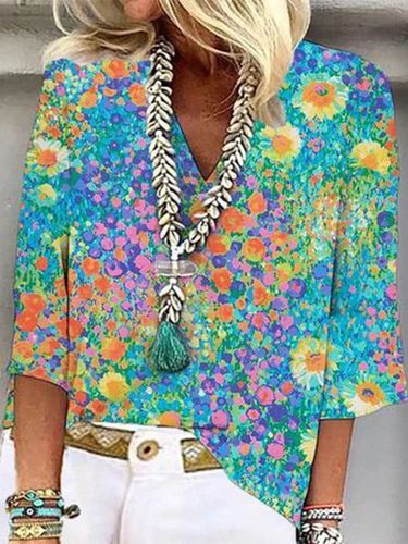 V Neck Vacation Floral Loose Shirt - Just Fashion Now - Modalova