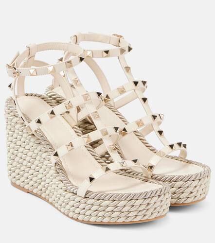 Alpargatas Rockstud Torchon 95 con cuña - Valentino Garavani - Modalova