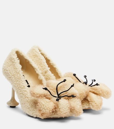 Pumps Toy in shearling con applicazioni - Loewe - Modalova