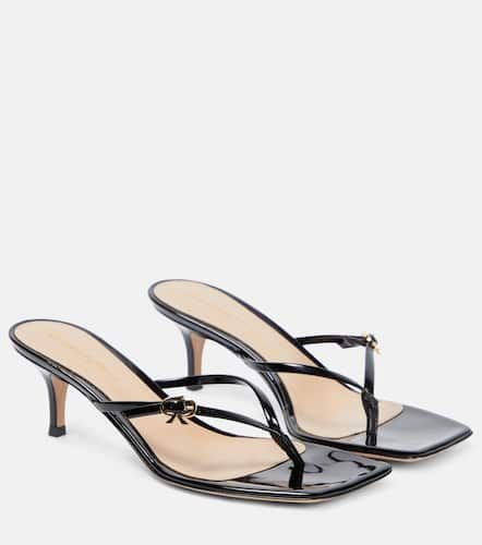 Patent leather thong sandals - Gianvito Rossi - Modalova