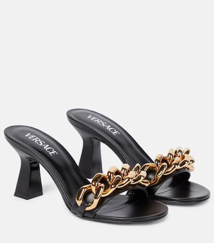 Medusa chain-trimmed leather sandals - Versace - Modalova