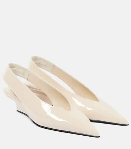 Pumps slingback in vernice con zeppa - Toteme - Modalova