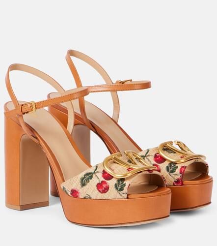 VLogo Signature 115 raffia-effect platform sandals - Valentino Garavani - Modalova