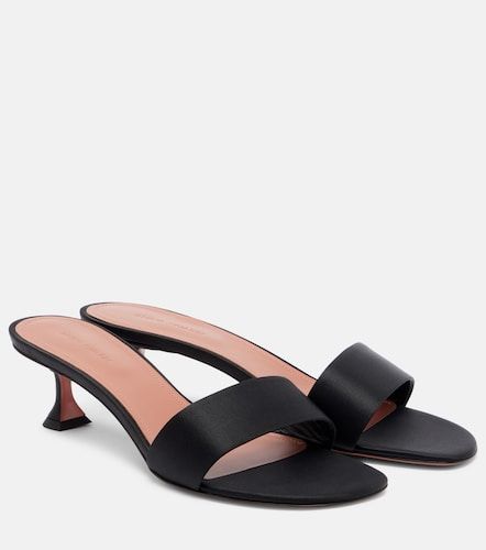 Amina Muaddi Andreea satin mules - Amina Muaddi - Modalova