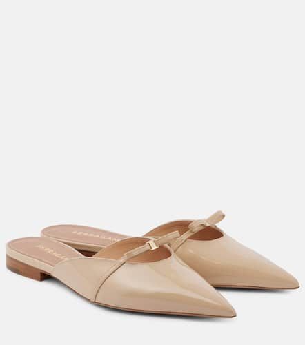 Bow-detail patent leather mules - Ferragamo - Modalova