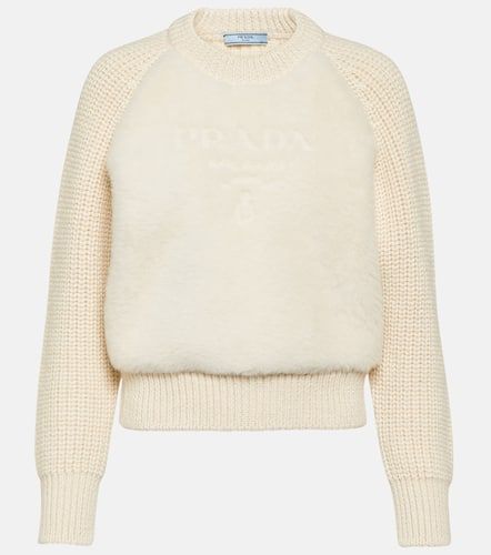 Pullover aus Alpakawolle mit Shearling - Prada - Modalova