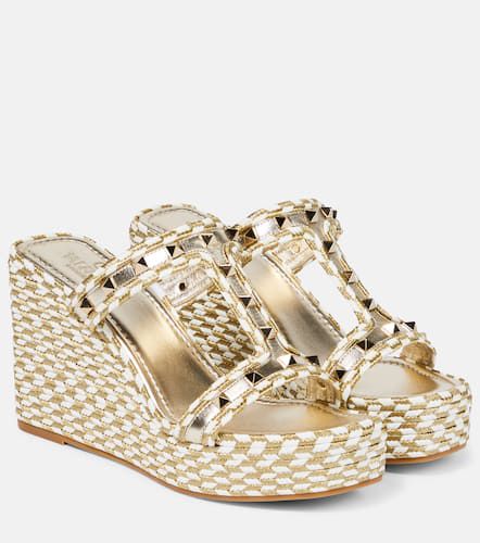 Wedge-Sandalen Rockstud mit Metallic-Leder - Valentino Garavani - Modalova