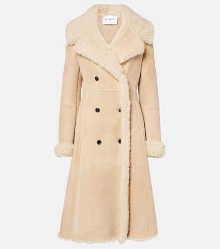 Alaïa Mantel aus Veloursleder mit Shearling - Alaia - Modalova