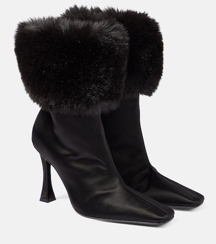 Faux fur-trimmed satin ankle boots - Magda Butrym - Modalova