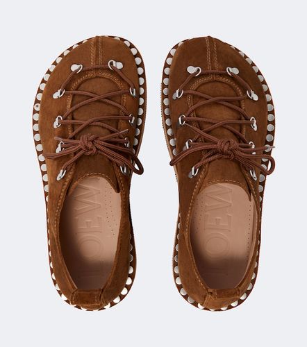 Stringate Rivet in suede con borchie - Loewe - Modalova