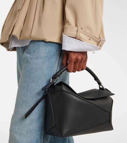 Puzzle Edge Small leather top-handle bag - Loewe - Modalova