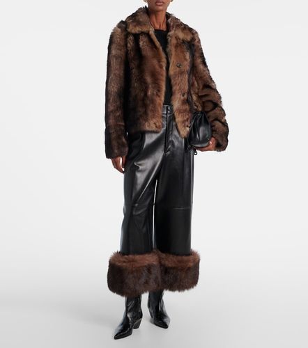 Giacca cropped in shearling - Yves Salomon - Modalova