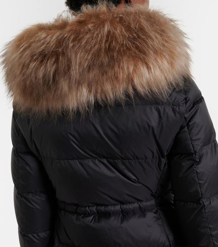 Boedic shearling-trimmed down coat - Moncler - Modalova