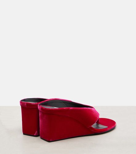 Alaïa Sandali infradito Cube 75 in velluto con zeppa - Alaia - Modalova