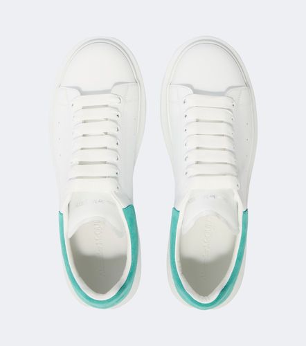 Zapatillas oversized de piel - McQueen - Modalova