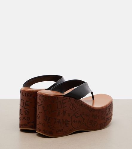 Chloe Leather wedge thong sandals - Chloe - Modalova