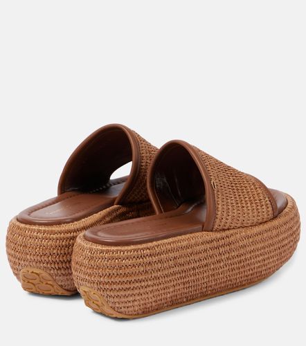 Amami leather and raffia platform mules - Gianvito Rossi - Modalova