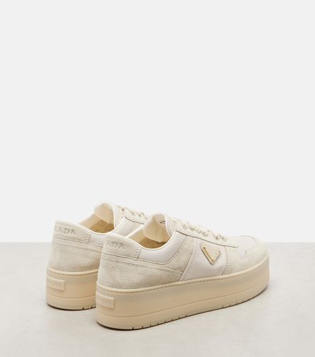 Sneakers Downtown Bold in Re-Nylon e suede - Prada - Modalova
