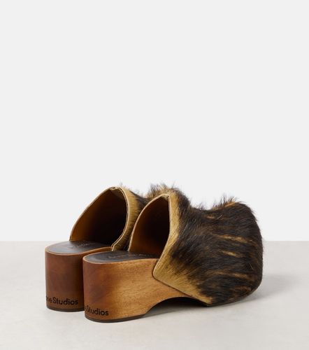 Zuecos de pelo de becerro - Acne Studios - Modalova