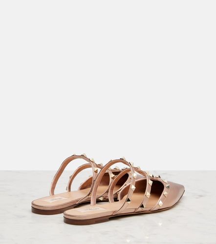 Mules Rockstud de piel - Valentino Garavani - Modalova