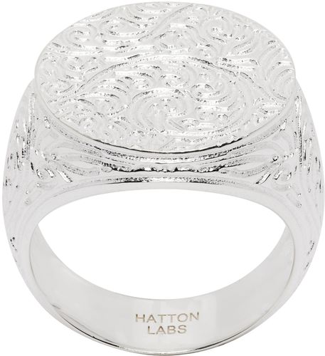 Silver Decorato Sovereign Ring - Hatton Labs - Modalova