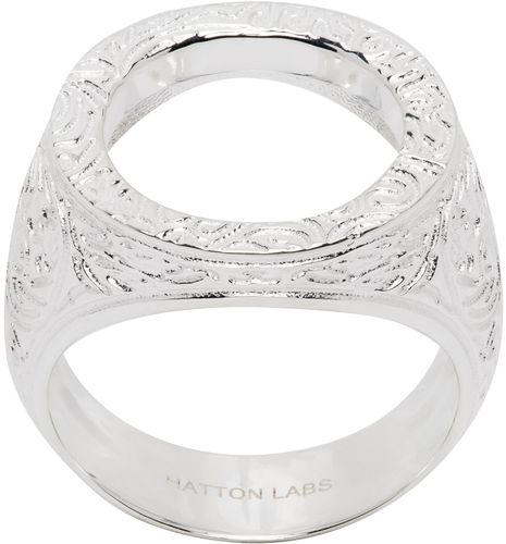 Silver Decorato Sovereign Ring - Hatton Labs - Modalova