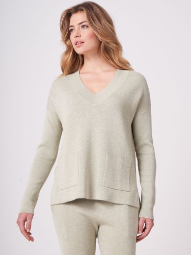 Cotton blend sweater with ribbed sleeves and pockets - REPEAT cashmere - Modalova