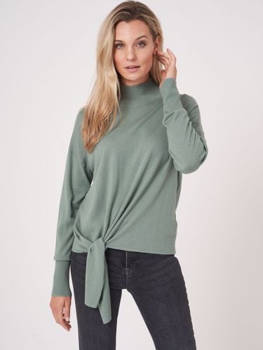 Cashmere blend sweater with tie hem - REPEAT cashmere - Modalova