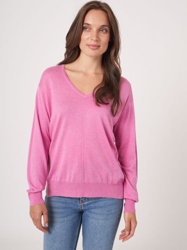 Cashmere silk blend V-neck sweater - REPEAT cashmere - Modalova