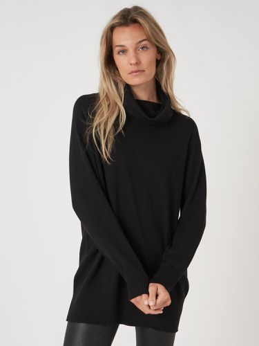 Longline fine knit turtleneck sweater - REPEAT cashmere - Modalova