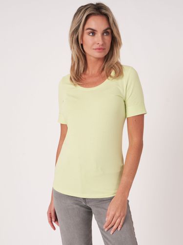 Basic T-shirt with rolled up sleeves - REPEAT cashmere - Modalova